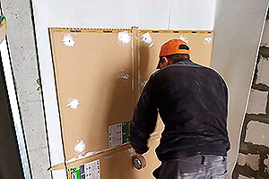 установка тонкой звукоизоляции для стен SoundGuard